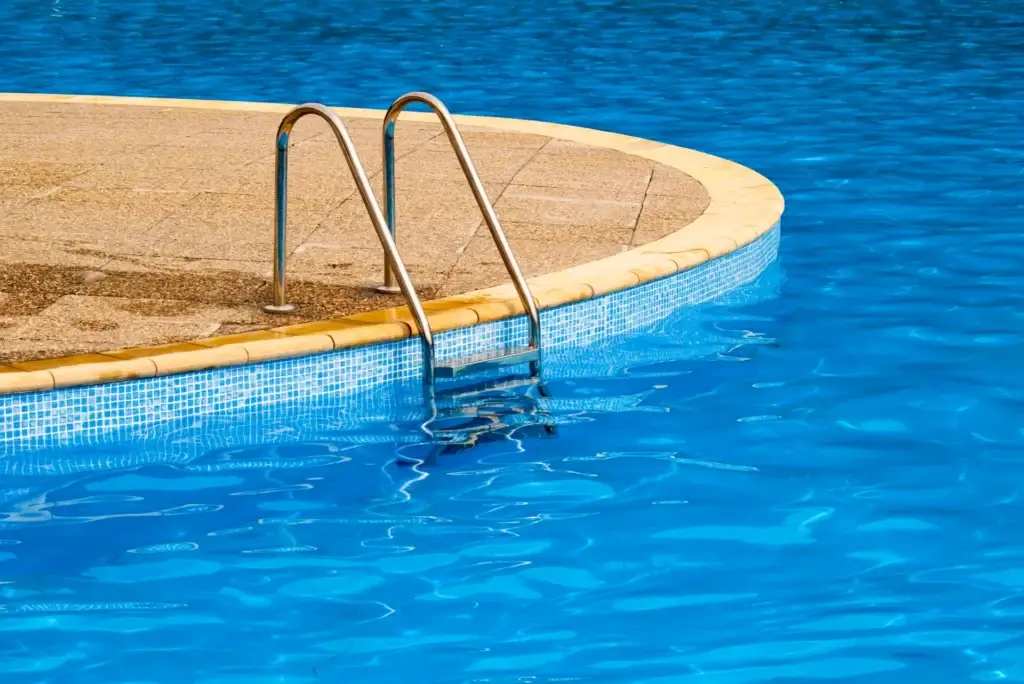 swimming pool bucket test evaporation