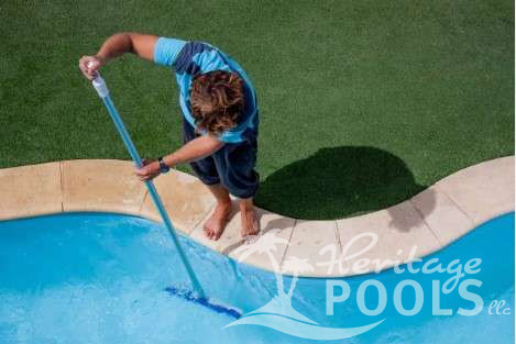 black algae in pool, pool maintenance