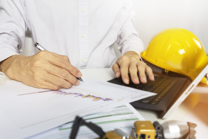 pool contractor transparency